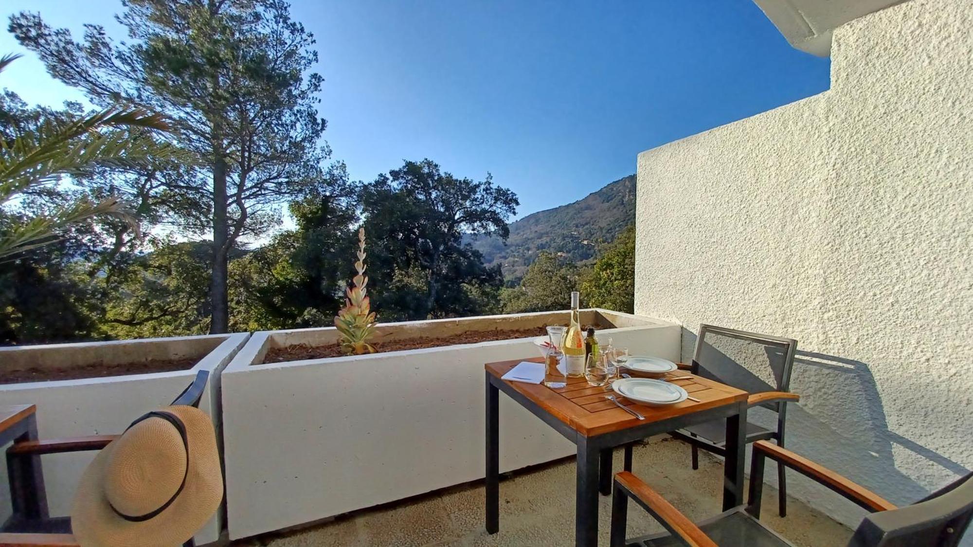 Capsud, La Garde-Freinet Apartment Exterior photo